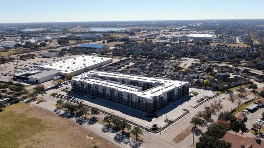 Aerial view of Richmond Estates apartments near Houston's Energy Corridor